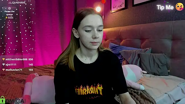 Czat XXX na żywo – Lesi_Moonie01