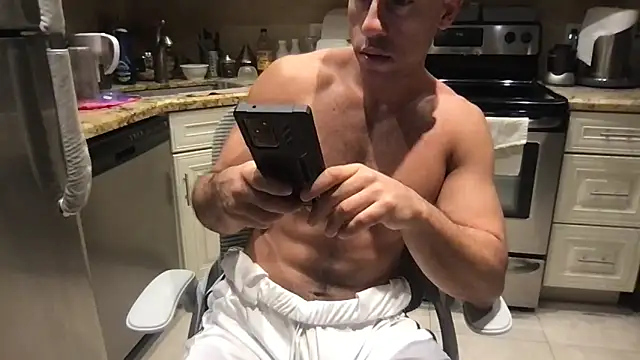 BigGuyMuscle Live XXX-chat