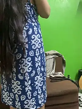 adhya007 Adlı Modelin Canlı XXX Sohbeti