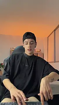 Sebastian_Reed 即時 XXX 聊天