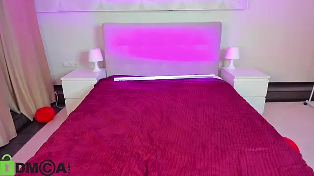 Kira__Sweet élő XXX-chatje