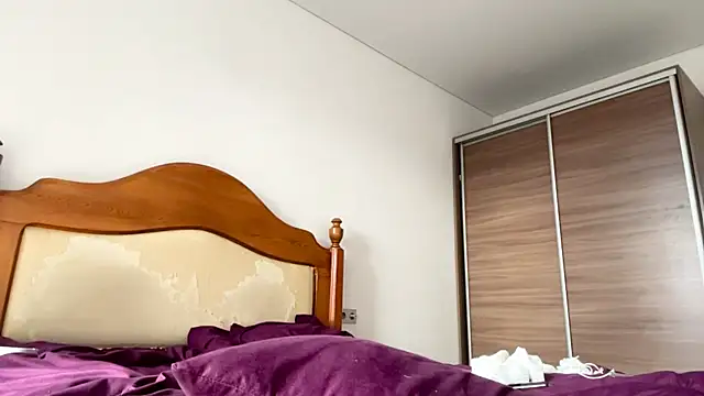 Little_ines: απευθείας συνομιλία ΧΧΧ