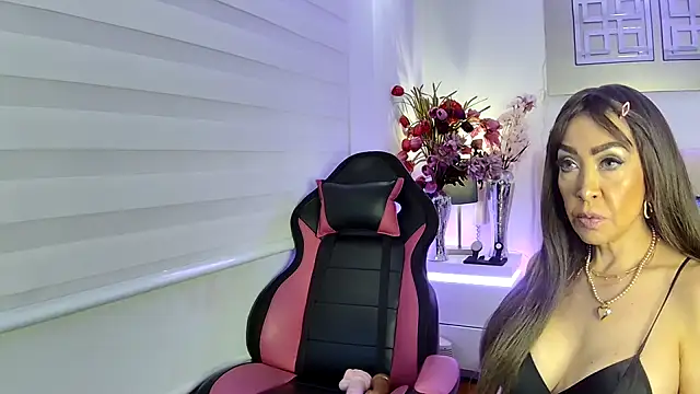 EvelinaGrey – Naživo XXX chat