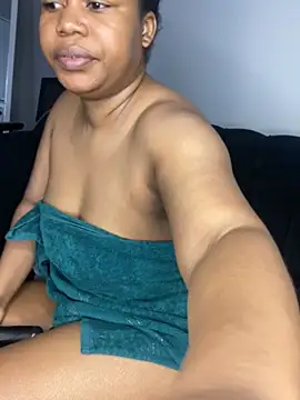 GoldenAss07 – Naživo XXX chat