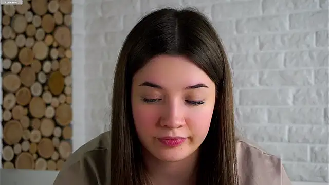 LowOncoming – Naživo XXX chat