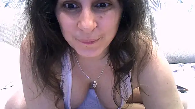 ShelaDiass – Naživo XXX chat