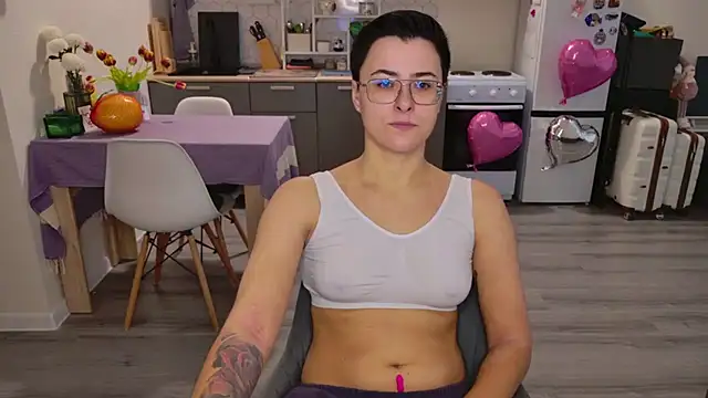 SashaNotFound – Naživo XXX chat