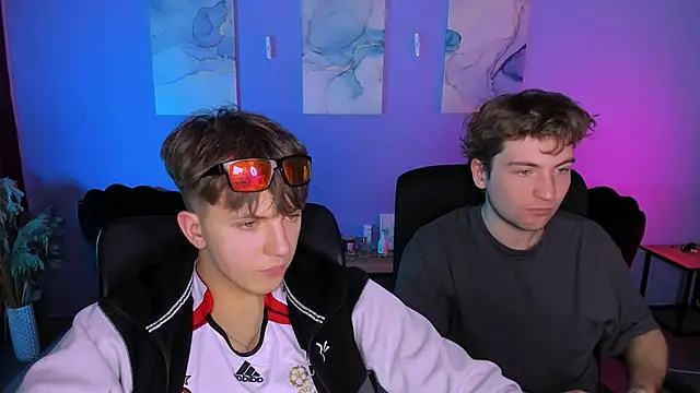 Вебкам-шоу travis_wolf_