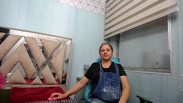 allison_max_tattoo – Naživo XXX chat