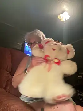 Pokazy przed kamerką – Sapphire691