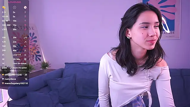 EmelinaGnas – Naživo XXX chat