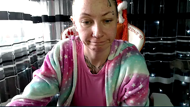 cold_lollipop – Naživo XXX chat