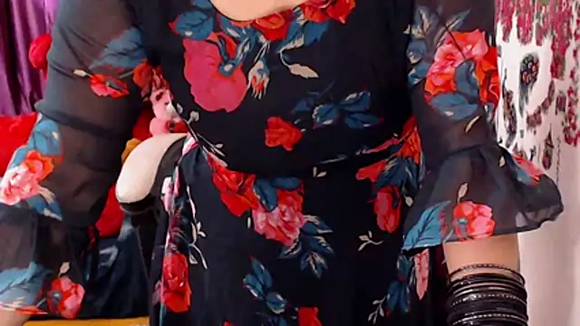 Cute_naira_ Webcam show