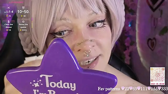 XXX chat uživo modela Mee-Meow