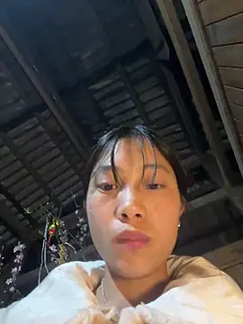 LyLyX09 Live XXX Chat