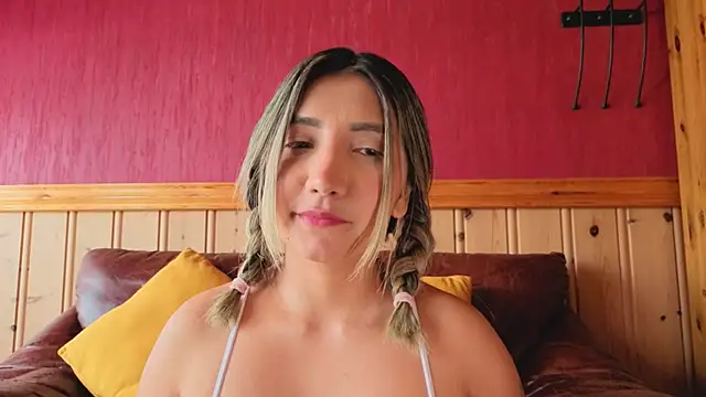 Happy_tits live XXX chat