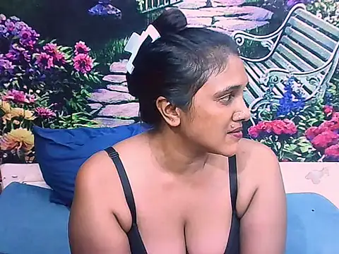 Chat XXX en directo de IndianSexyLady20