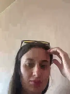 Flossy_Vettie Adlı Modelin Canlı XXX Sohbeti