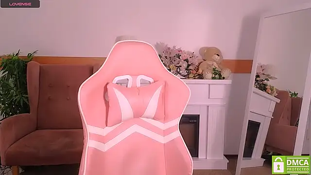 Elma_Lily élő XXX-chatje