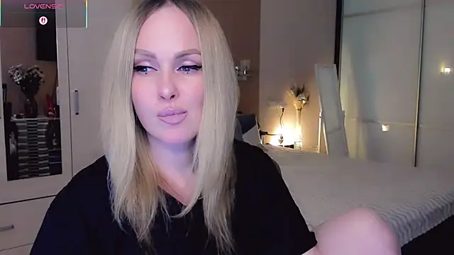 Онлайн чат XXX Libby_Nora