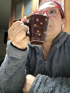 Scarlet_curly8a élő XXX-chatje