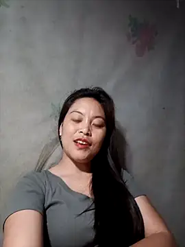 Chat XXX en directo de Alice-567