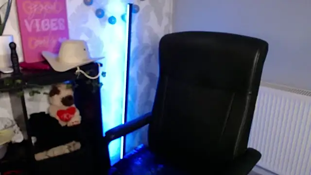 Nova_SINのライブXXXチャット