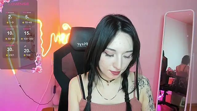 AliceeinWonderlandddのライブXXXチャット