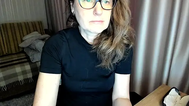 lauraovenのライブXXXチャット