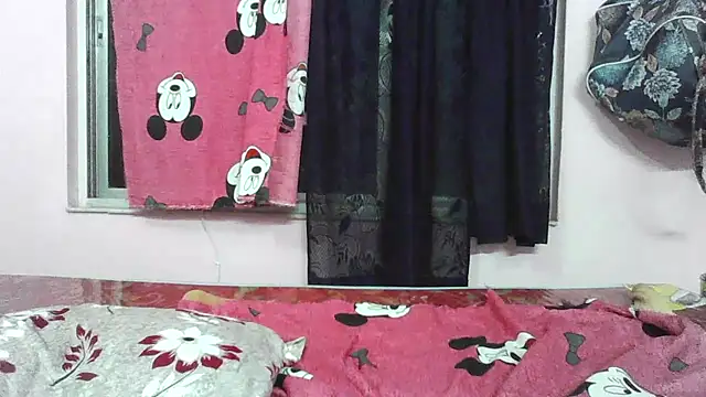 cute_lailaa: онлайн-секс-чат