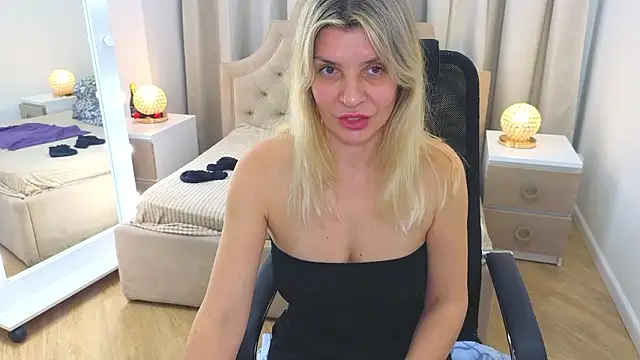 Czat XXX na żywo – M_I_A_M_I_A