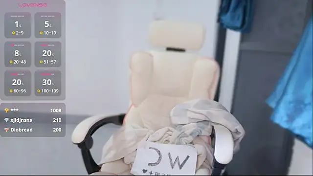 -XiaoYu-777 élő XXX-chatje