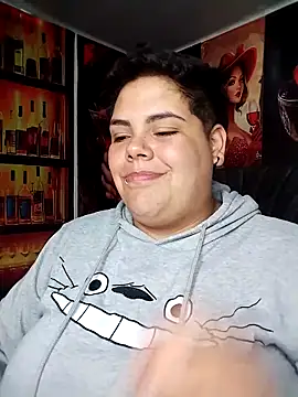 Show de Hailey_Curvy na webcam