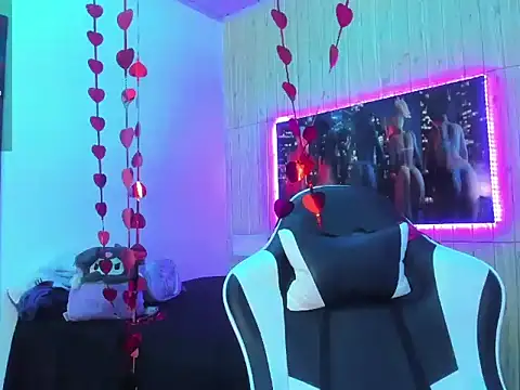 dolly_boob élő XXX-chatje