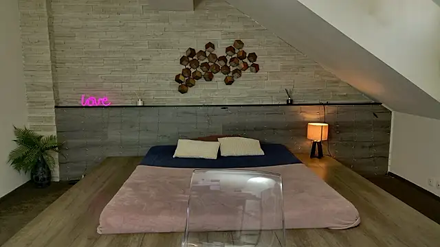 hornyb33_ Live XXX Chat