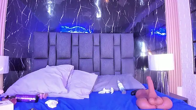 Chat XXX en directo de BustyGlow