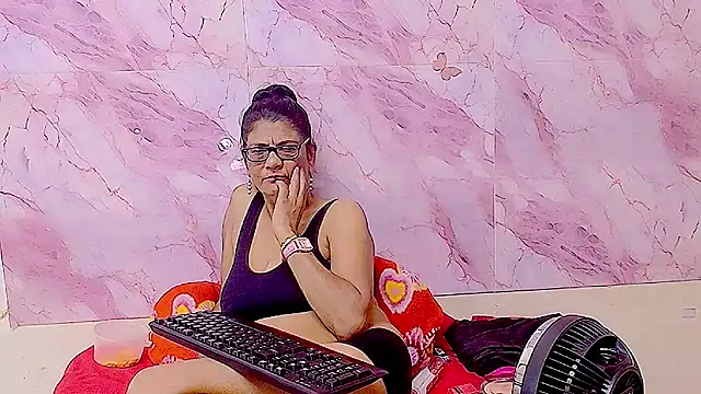 IndianAllure Chat XXX in diretta