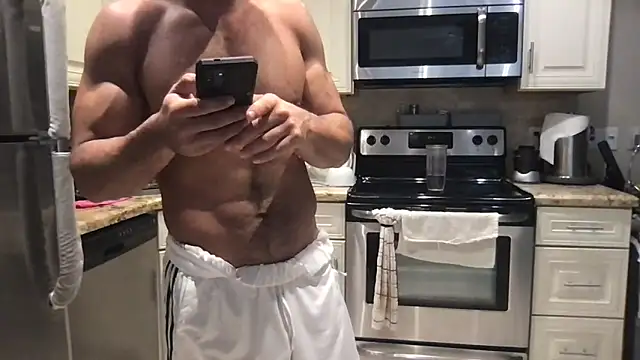 BigGuyMuscle webkamerás műsora