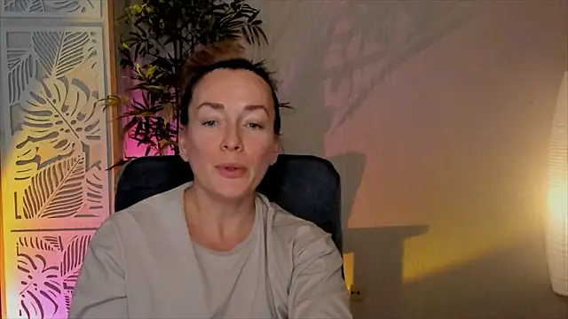 RebeccaMartinez – Naživo XXX chat