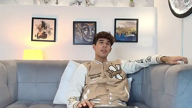 PRETTY_COCK1 Show in webcam