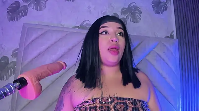 SarahRizof élő XXX-chatje