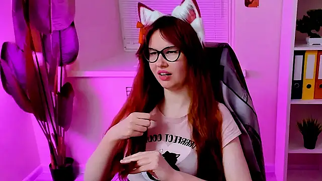 Chat +18 de CarolGiggly ao vivo