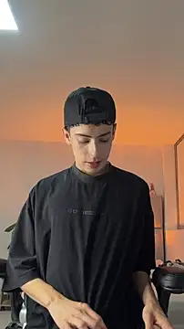 Sebastian_Reed Live XXX-chat