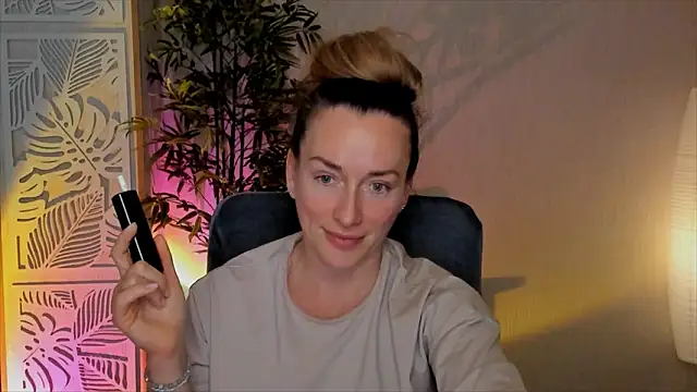 แชท XXX สดของ RebeccaMartinez