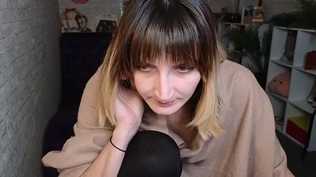 Chat XXX en directo de Nika_Kitten