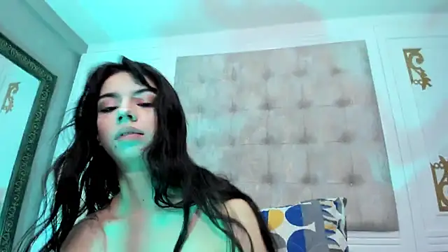 KatherinJohns 网络视讯表演