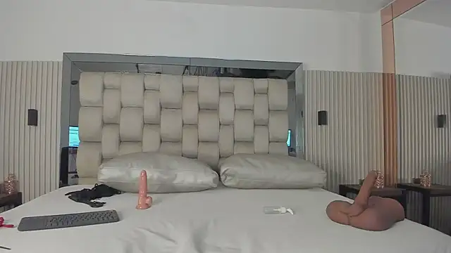 noah_pariss Live XXX Chat