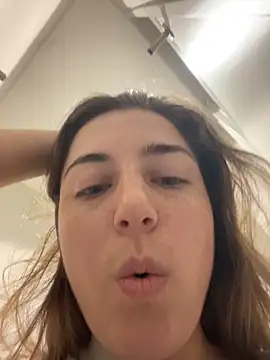 kate_nicepops999114のウェブカメラショー