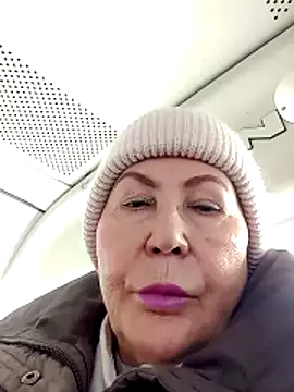 Hottie-Mom Webcamshow