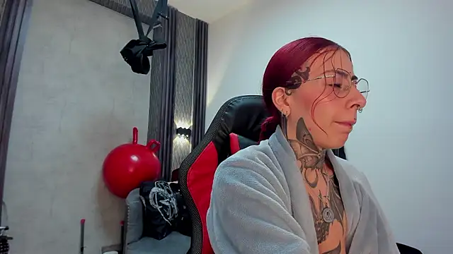 Онлайн чат XXX selene_red_